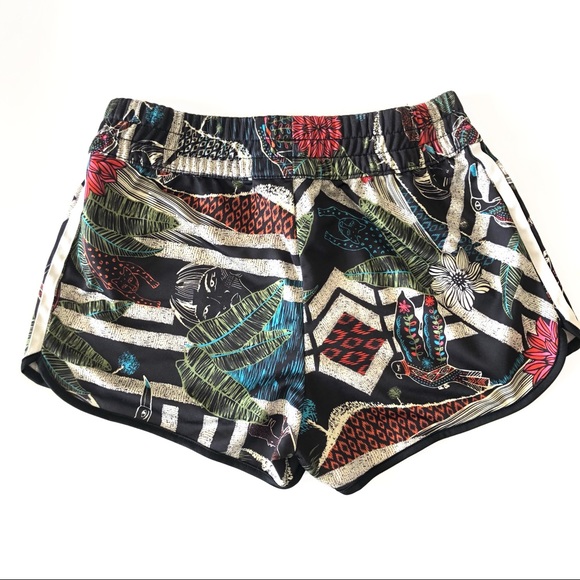 ‼️SOLD on Ⓜ️ercari‼️Adidas Jungle Dolphin Short - Picture 3 of 5